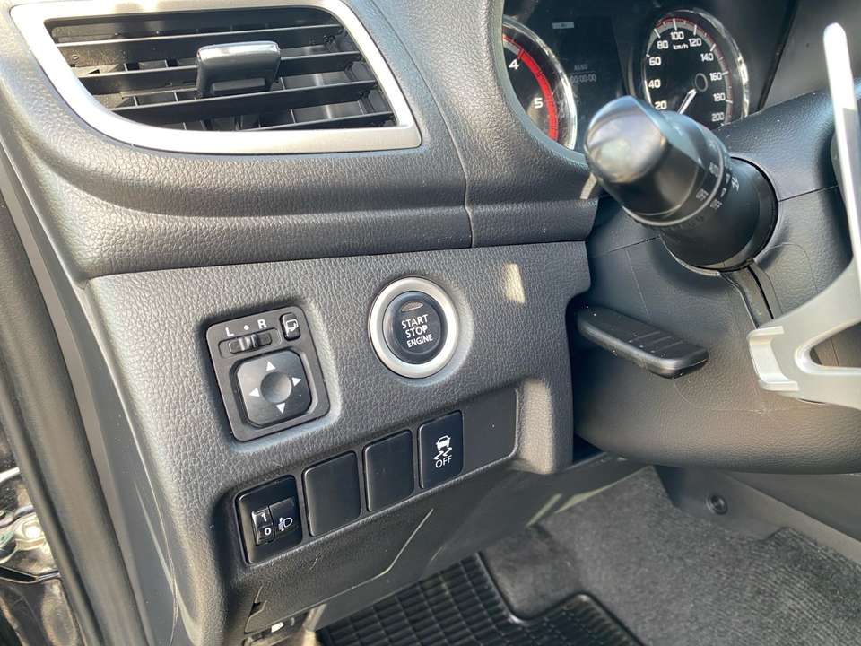 Mitsubishi L200 - Imagem 15