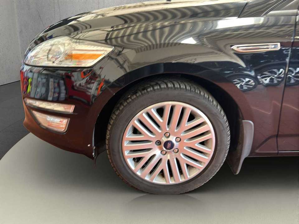 Ford Mondeo - Imagem 13