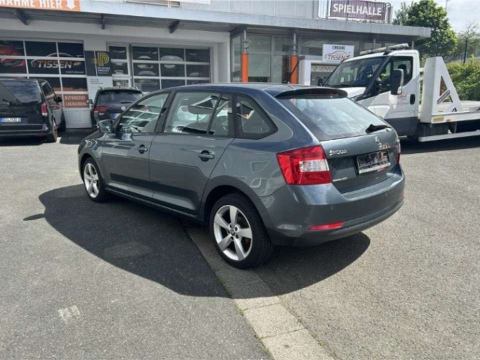 Skoda Rapid/Spaceback - Imagem 3