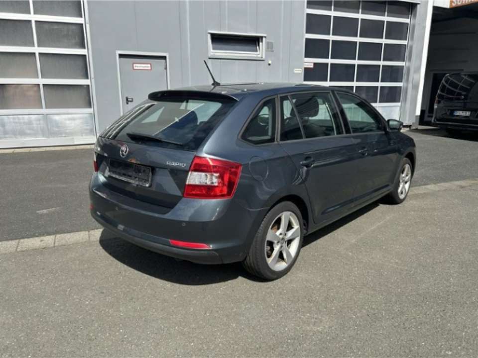 Skoda Rapid/Spaceback - Imagem 4