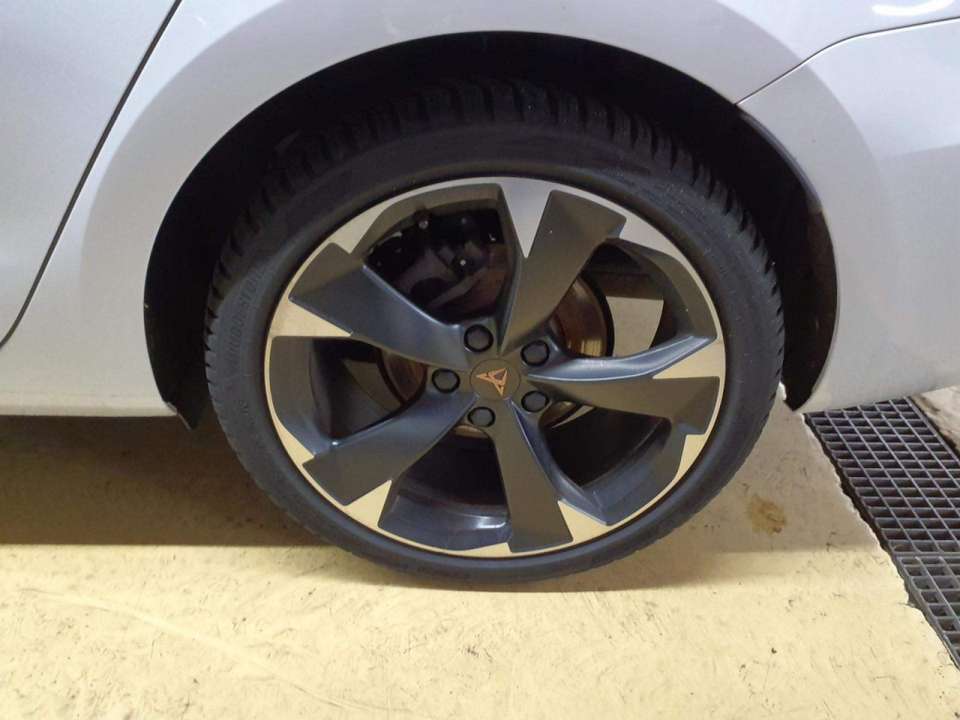CUPRA Leon - Imagem 12