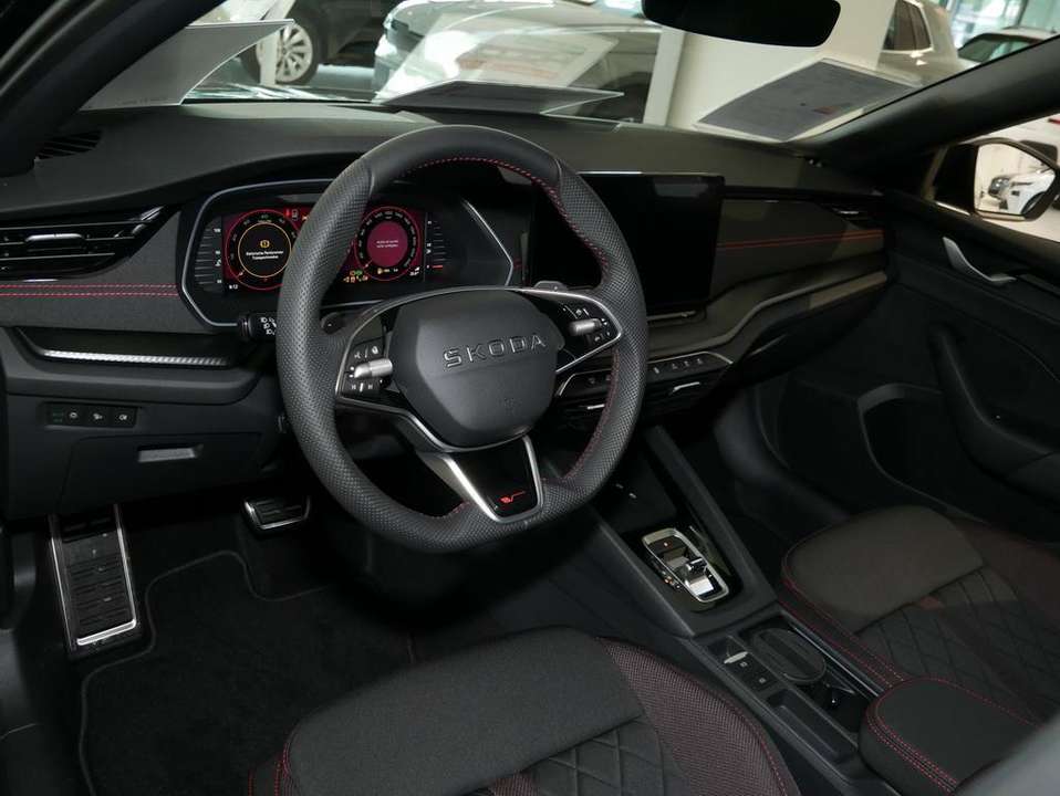 Skoda Octavia - Imagem 7