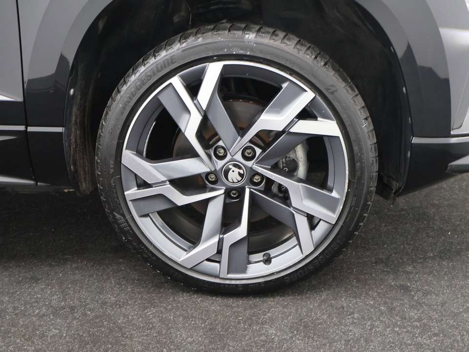 Skoda Karoq - Imagem 8