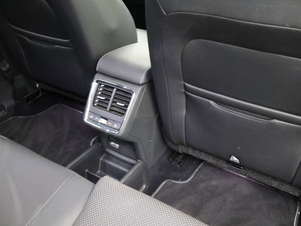 Skoda Enyaq - Imagem 13