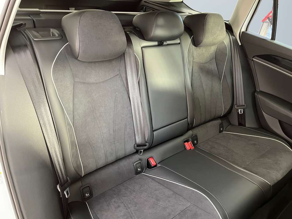 Volkswagen Passat Variant - Imagem 11