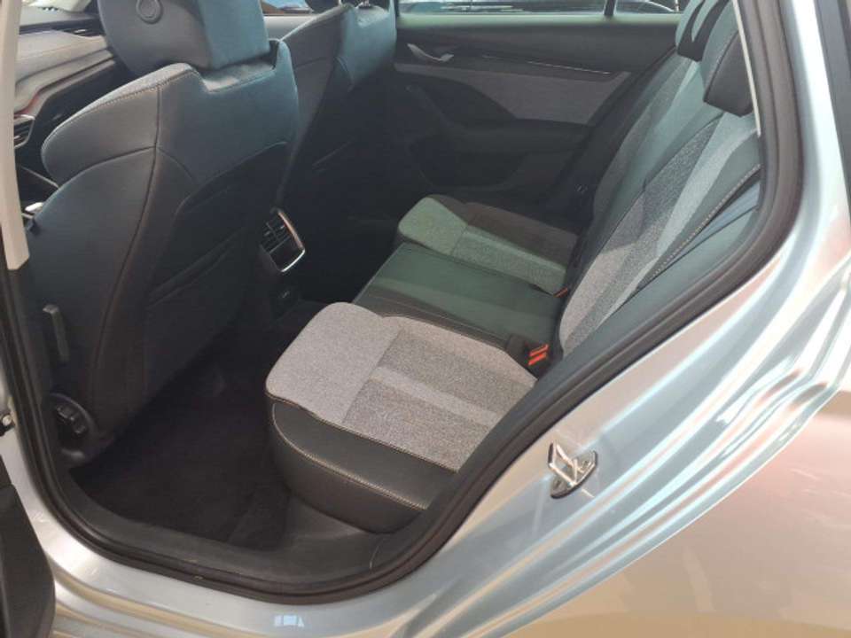 Skoda Octavia - Imagem 5