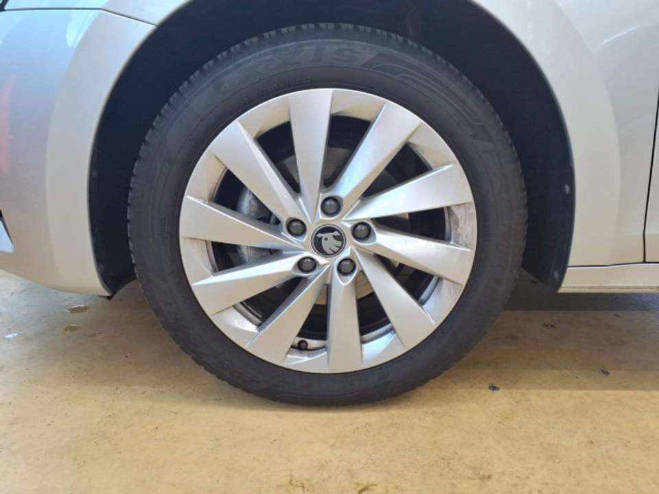 Skoda Octavia - Imagem 8