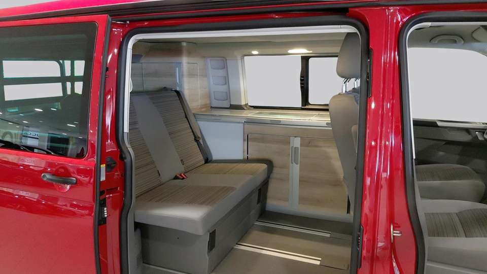 Volkswagen T6.1 California - Imagem 13