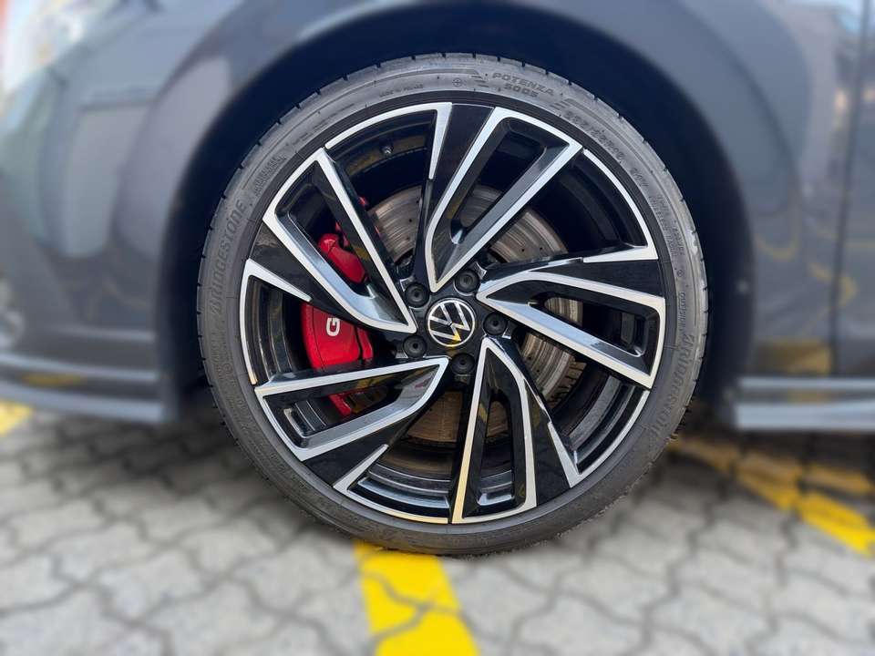 Volkswagen Golf GTI - Imagem 3