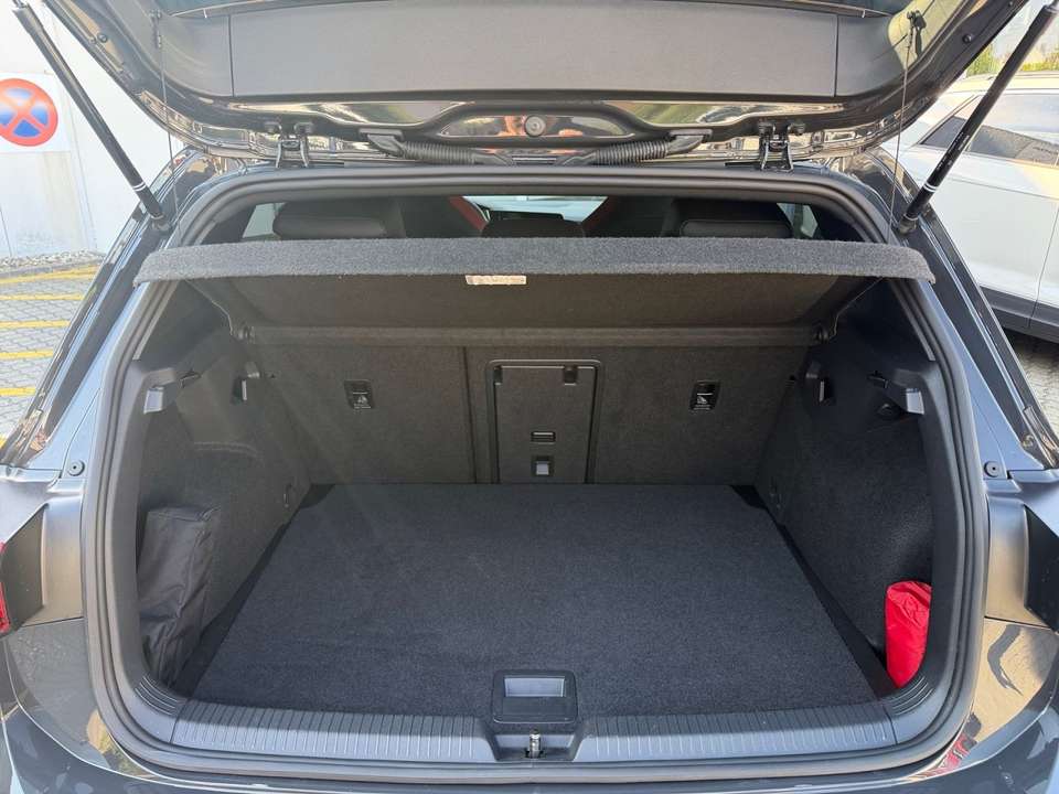 Volkswagen Golf GTI - Imagem 6