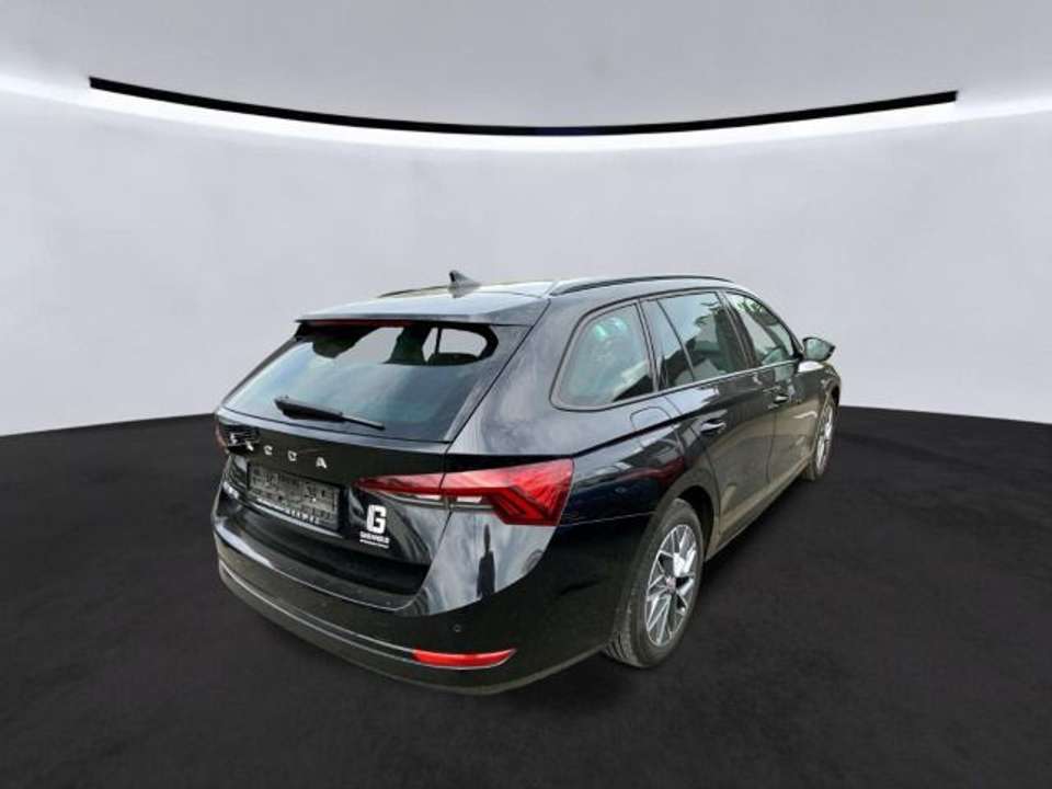 Skoda Octavia - Imagem 3