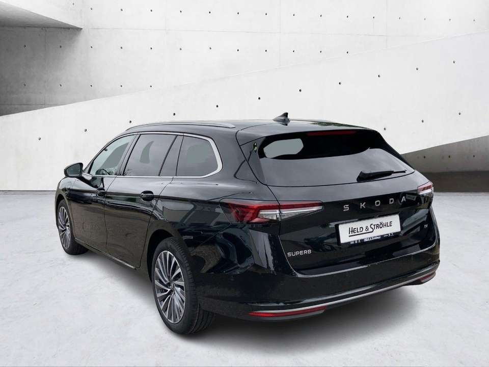 Skoda Superb - Imagem 3
