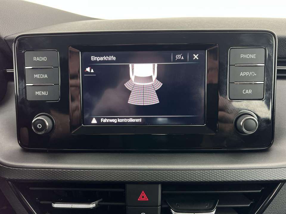 Skoda Scala - Imagem 9