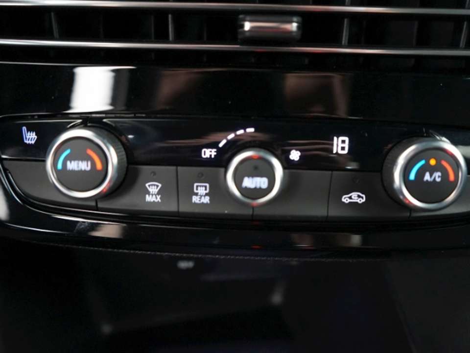 Opel Mokka-E - Imagem 11