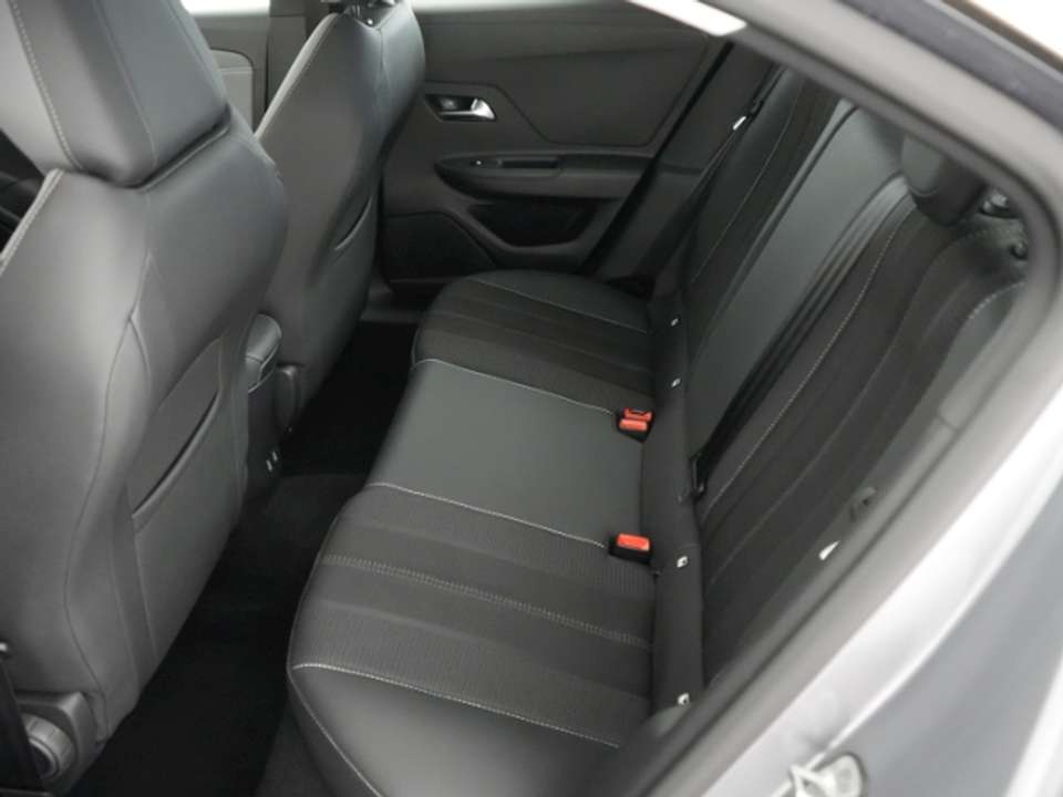 Opel Mokka-E - Imagem 11