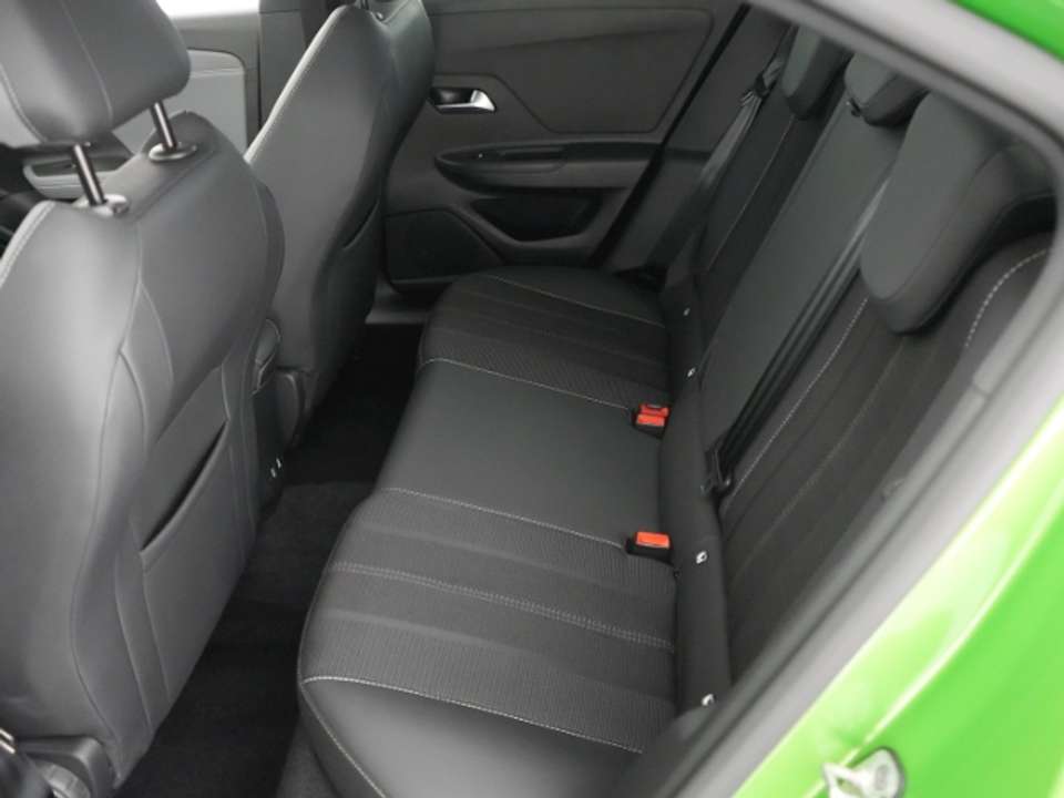 Opel Mokka-E - Imagem 11