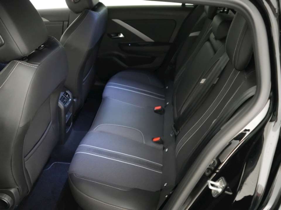 Opel Astra - Imagem 11