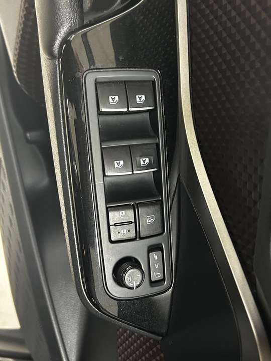 Toyota C-HR - Imagem 20