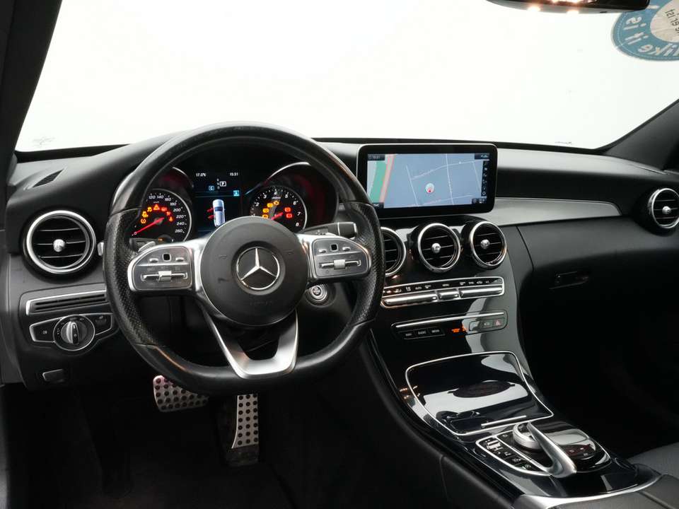 Mercedes-Benz C 300 - Imagem 4