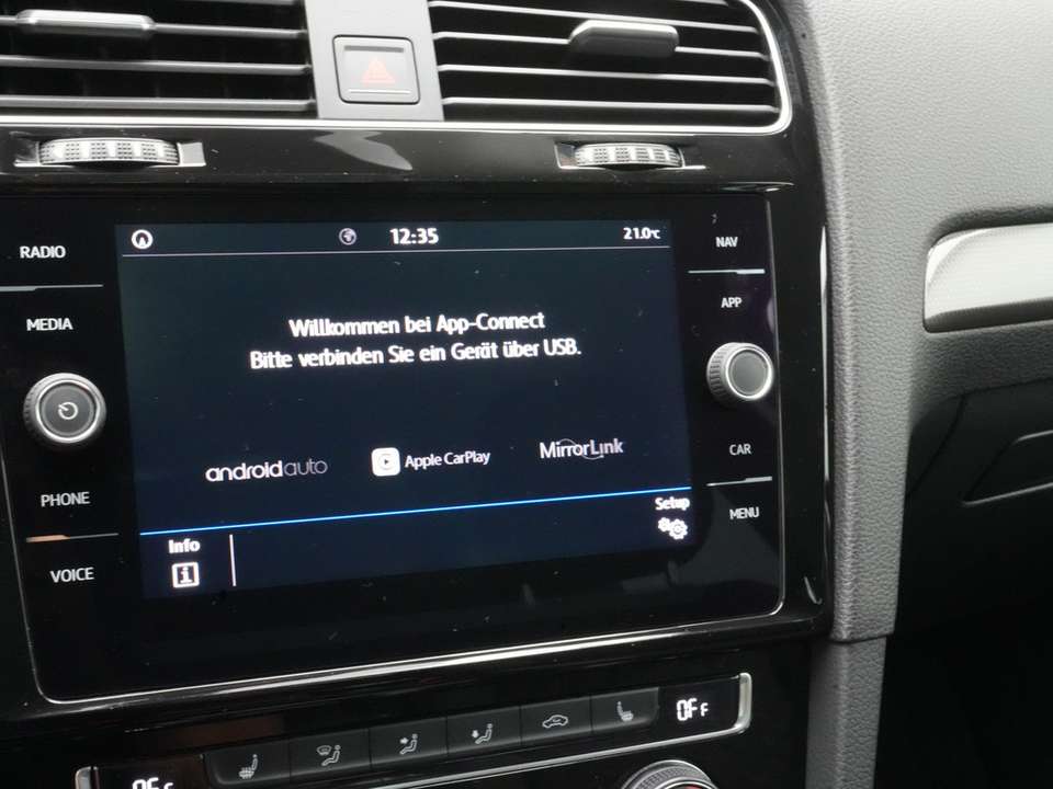 Volkswagen Golf - Imagem 8