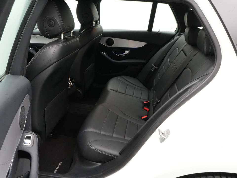Mercedes-Benz C 300 - Imagem 10