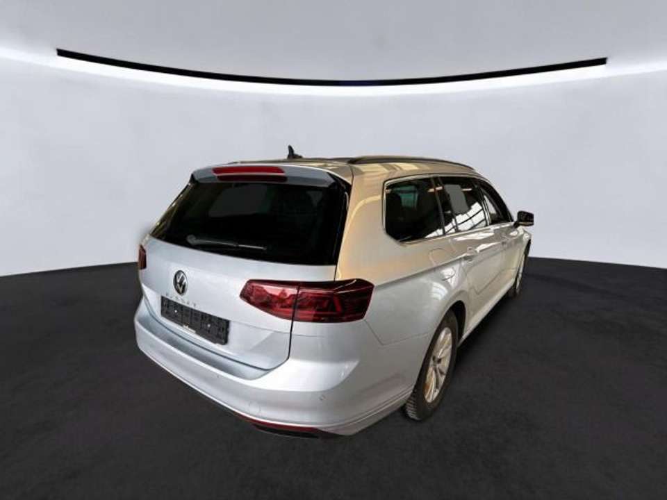 Volkswagen Passat Variant - Imagem 3