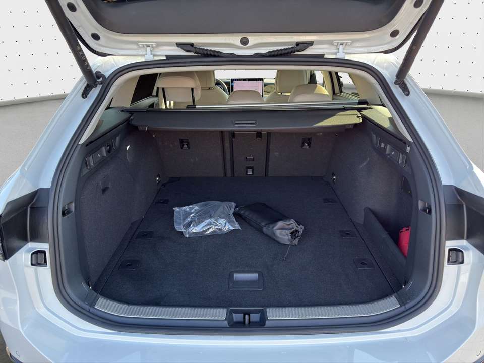 Volkswagen Passat Variant - Imagem 12