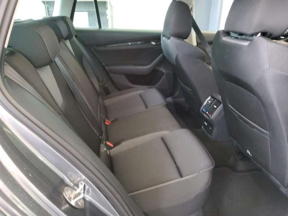 Skoda Octavia - Imagem 8