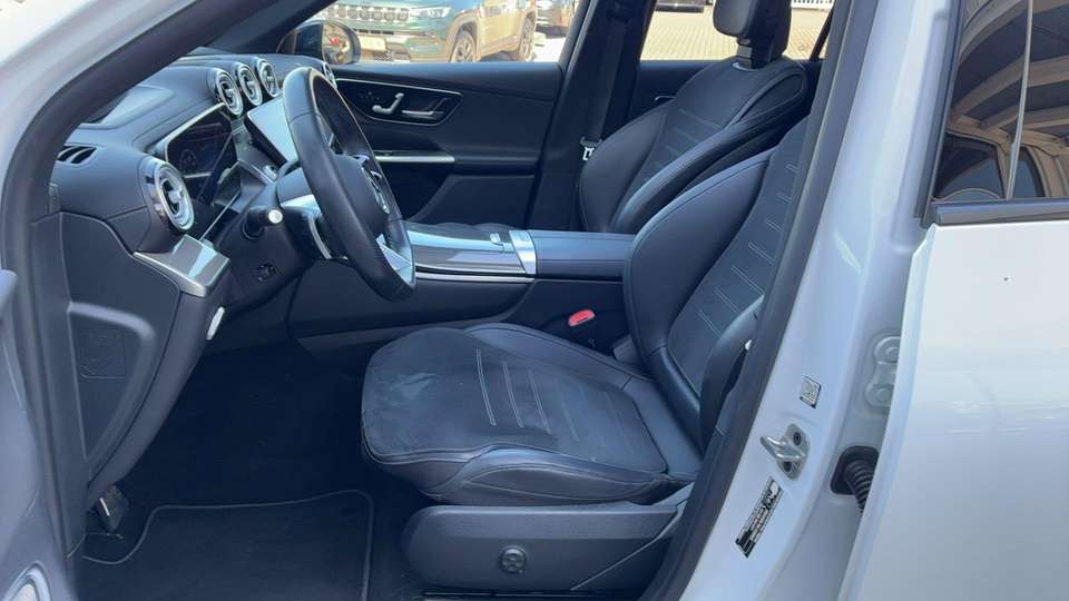 Mercedes-Benz GLC 300 - Imagem 3