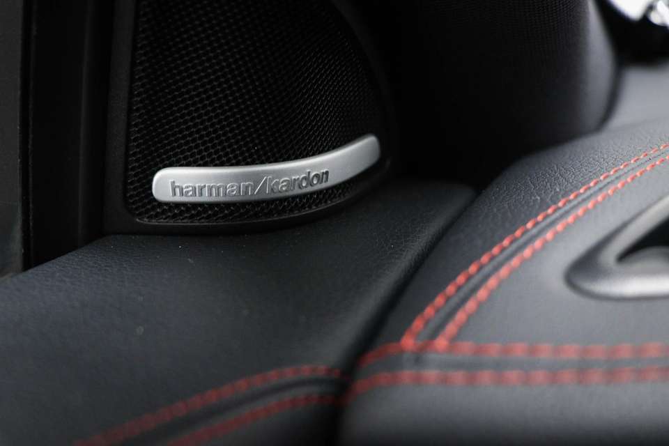 Mercedes-Benz CLA 45 AMG - Imagem 4