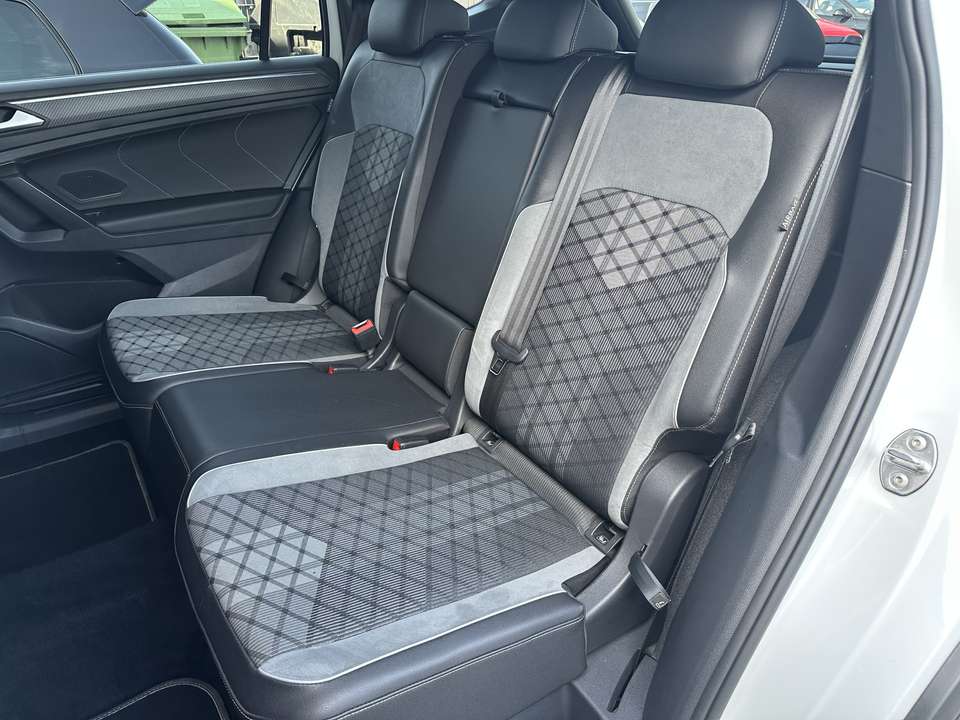 Volkswagen Tiguan Allspace - Imagem 12