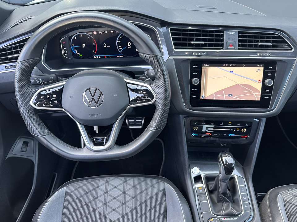 Volkswagen Tiguan Allspace - Imagem 14