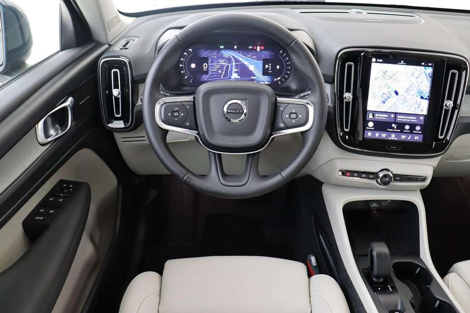 Volvo XC40 - Imagem 2