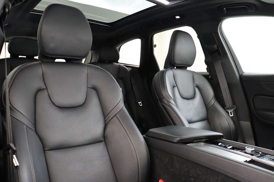 Volvo XC60 - Imagem 12