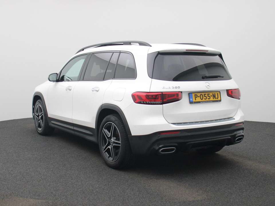 Mercedes-Benz GLB 200 - Imagem 2