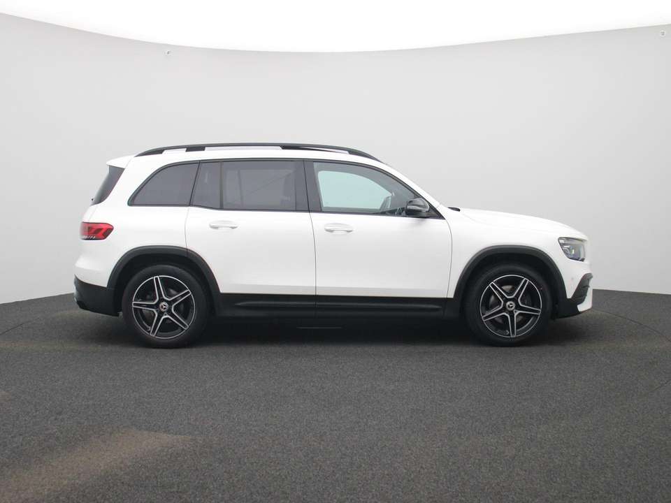 Mercedes-Benz GLB 200 - Imagem 6