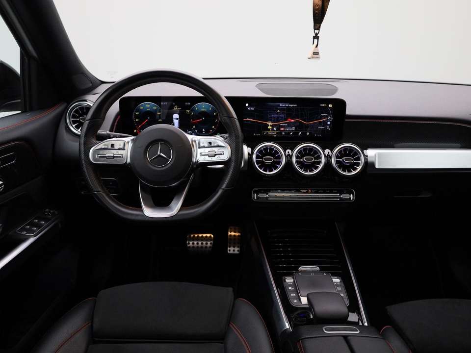 Mercedes-Benz GLB 200 - Imagem 7