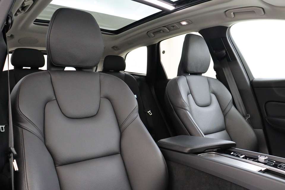 Volvo XC60 - Imagem 12