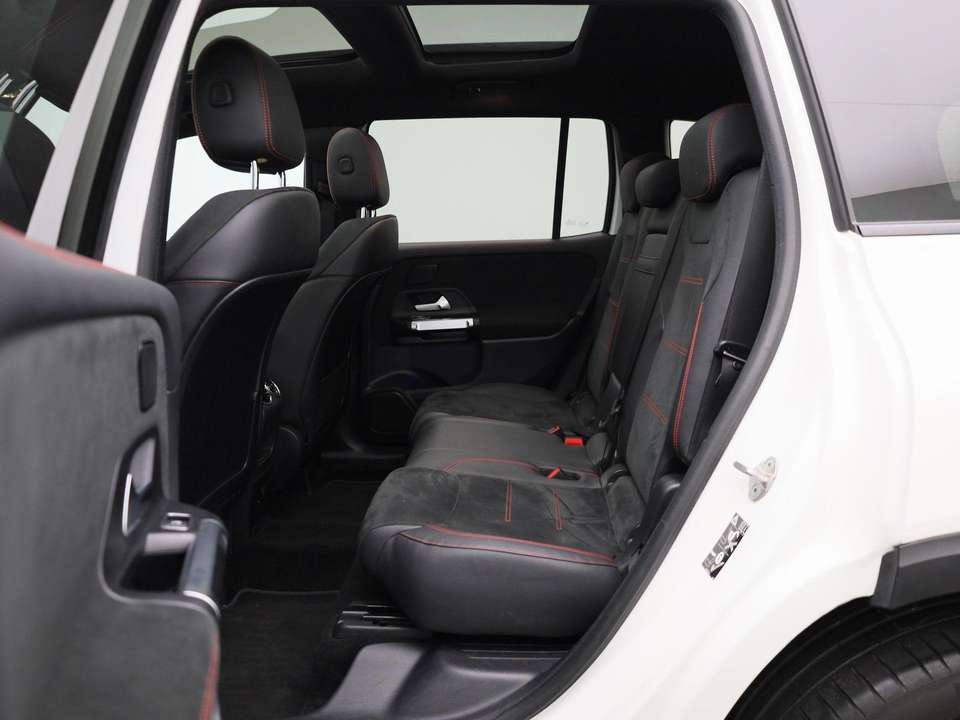 Mercedes-Benz GLB 200 - Imagem 12