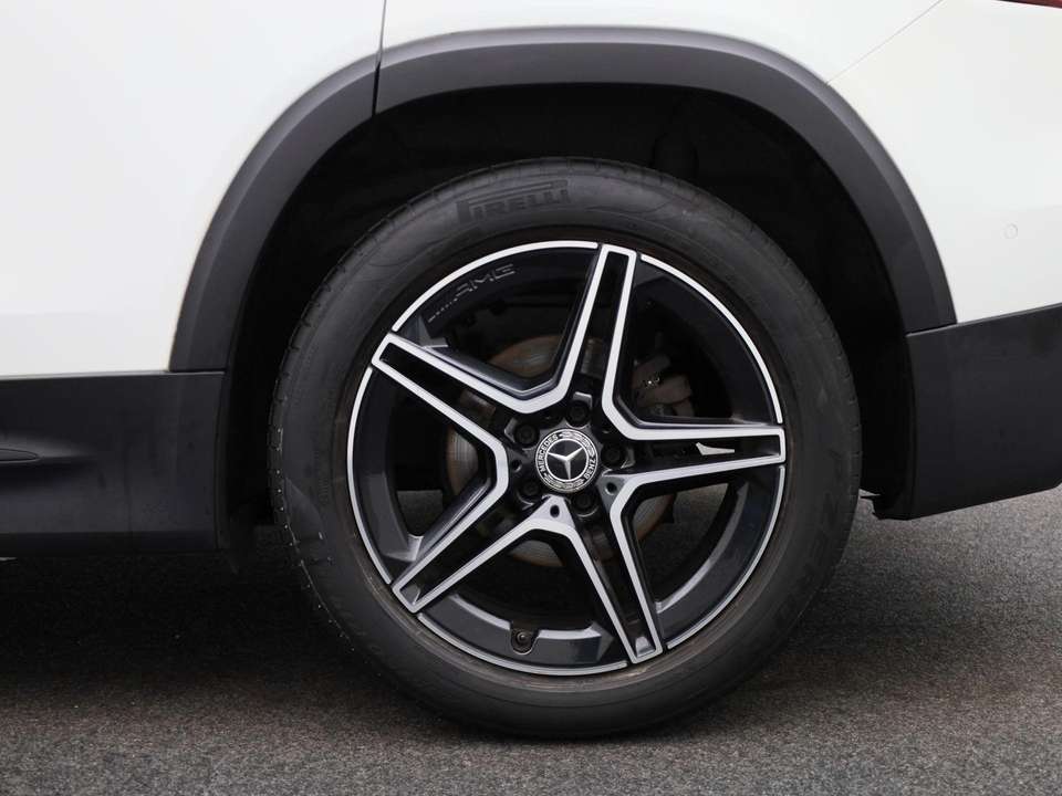 Mercedes-Benz GLB 200 - Imagem 13