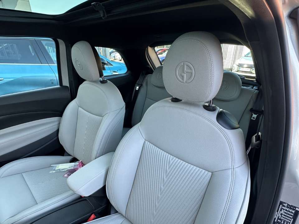 Fiat 500e - Imagem 11
