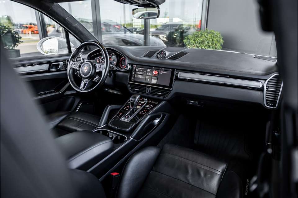 Porsche Cayenne - Imagem 9