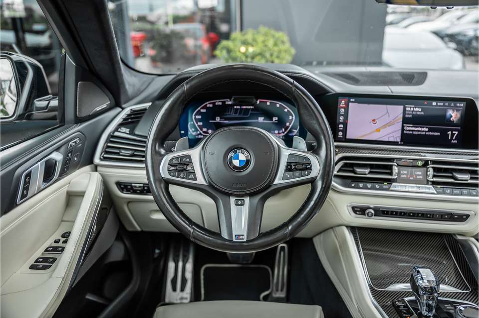 BMW X6 - Imagem 11