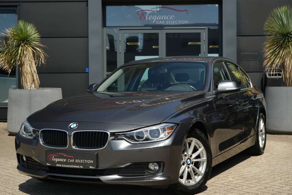 BMW 320 - Imagem 1