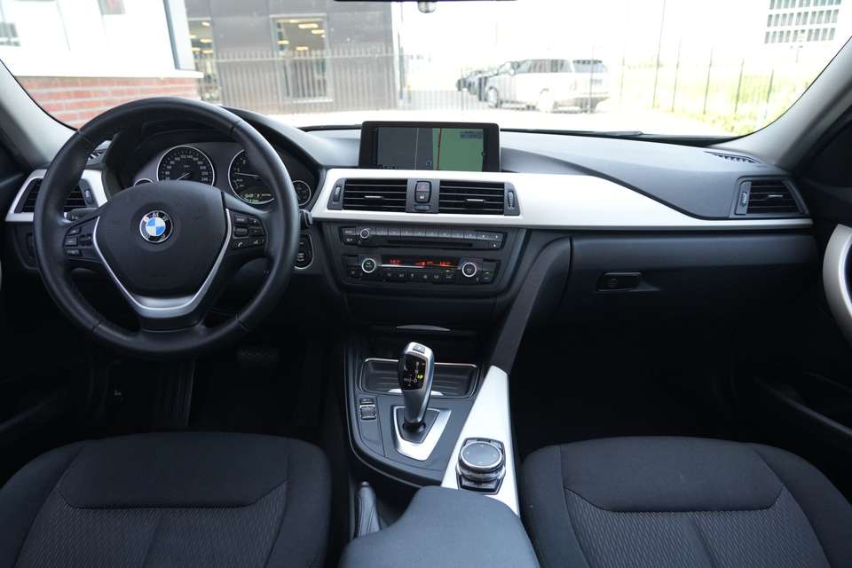 BMW 320 - Imagem 3