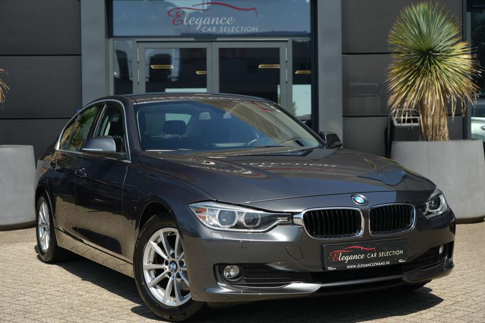 BMW 320 - Imagem 8