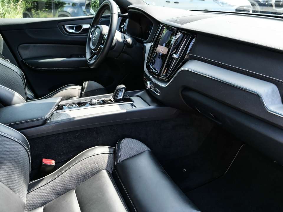 Volvo XC60 - Imagem 12
