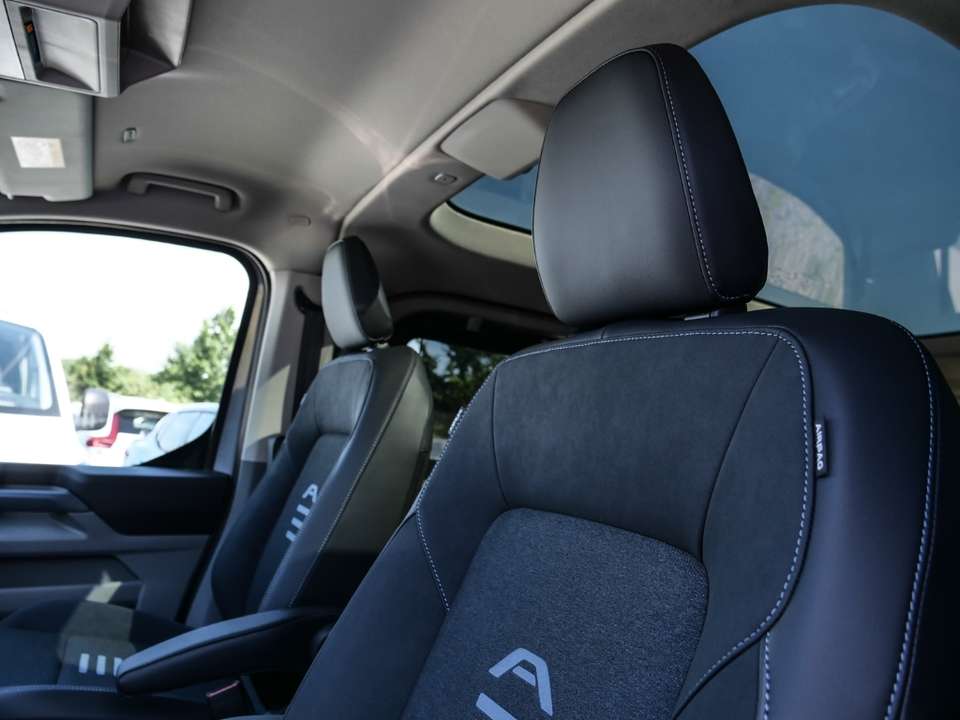 Ford Tourneo Custom - Imagem 7