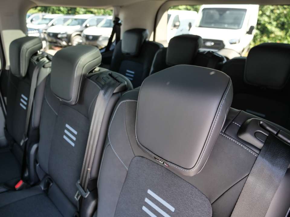 Ford Tourneo Custom - Imagem 9