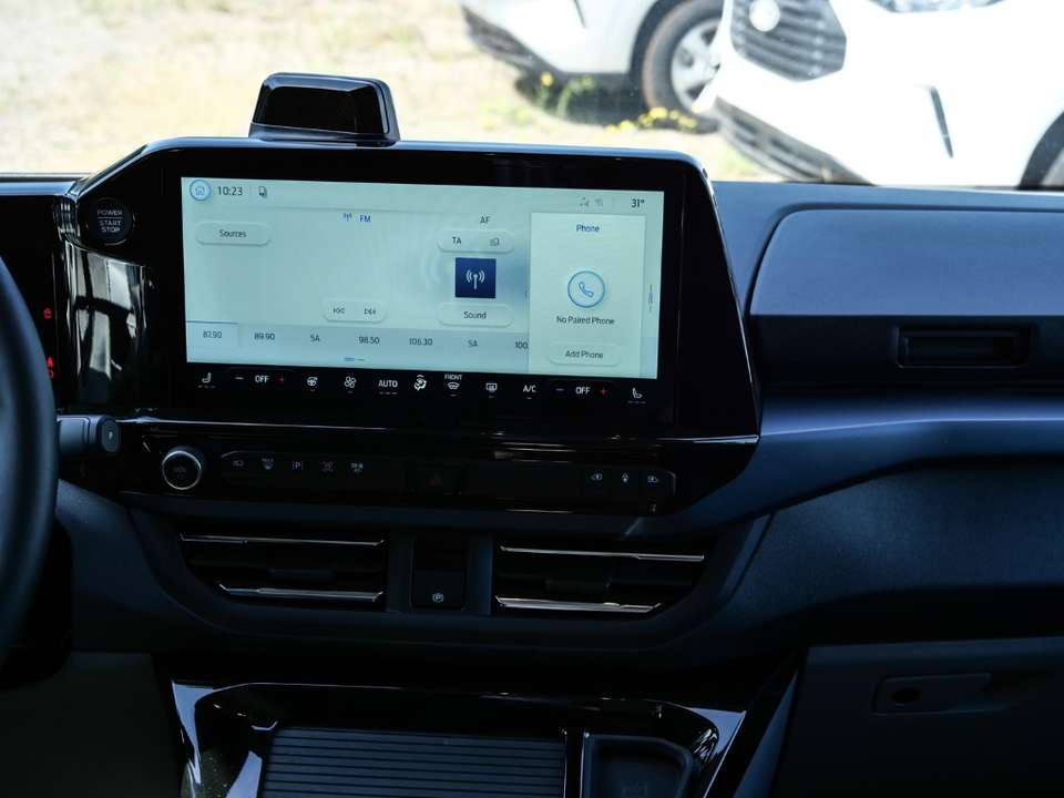 Ford Tourneo Custom - Imagem 11